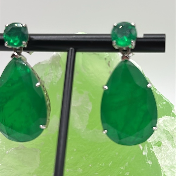 18 X 28 mm. - 8 mm. FOREST GREEN DOBLET EMERALD DROP EARRINGS 925 SILVER - Picture 8 of 12